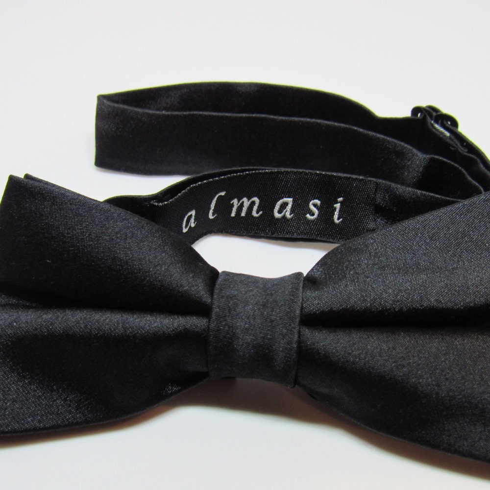 100% Silk Almasi (Pre-Tied) Bow Tie Classic Black